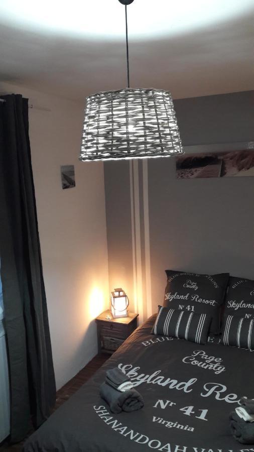 Chambre D'Hote - La Ruche Des Bleuets Mulsanne Eksteriør billede